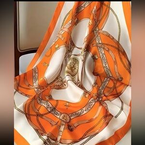 NWT GORGEOUS DESIGNER INSPIRED PRINT SCARF